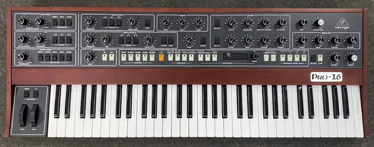 behringer-pro-16-synthesizer.jpeg